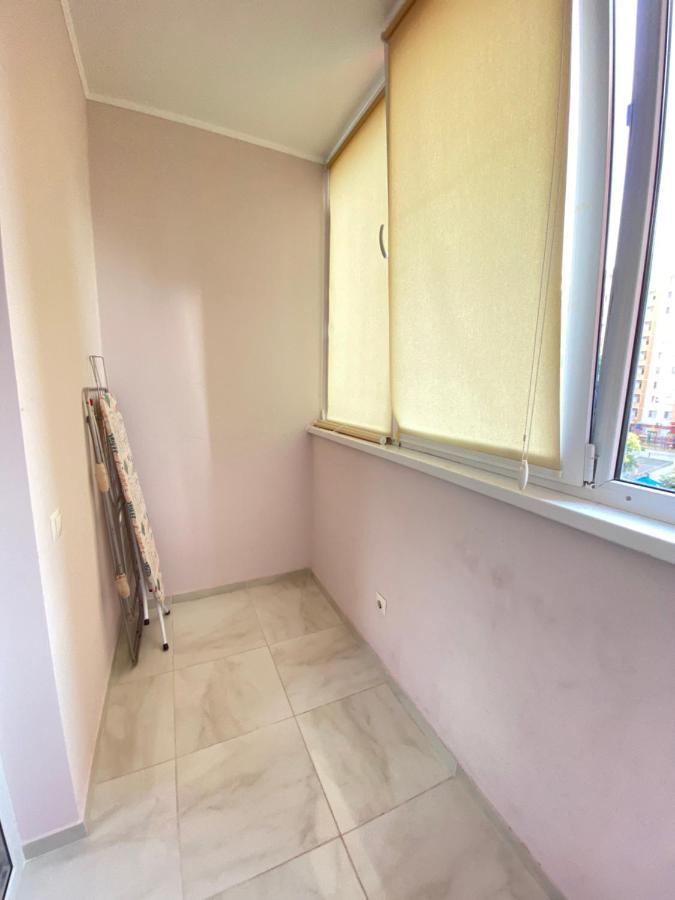 Two Bedroom Large Apartment In Chisinau Eksteriør bilde